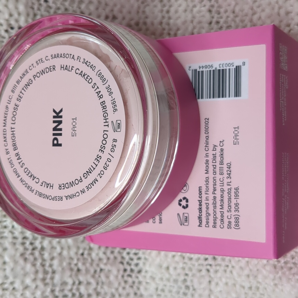 Half Caked Star Bright Loose Setting Powder in Pink, 8.5g/0.29oz - Picture 9 of 10